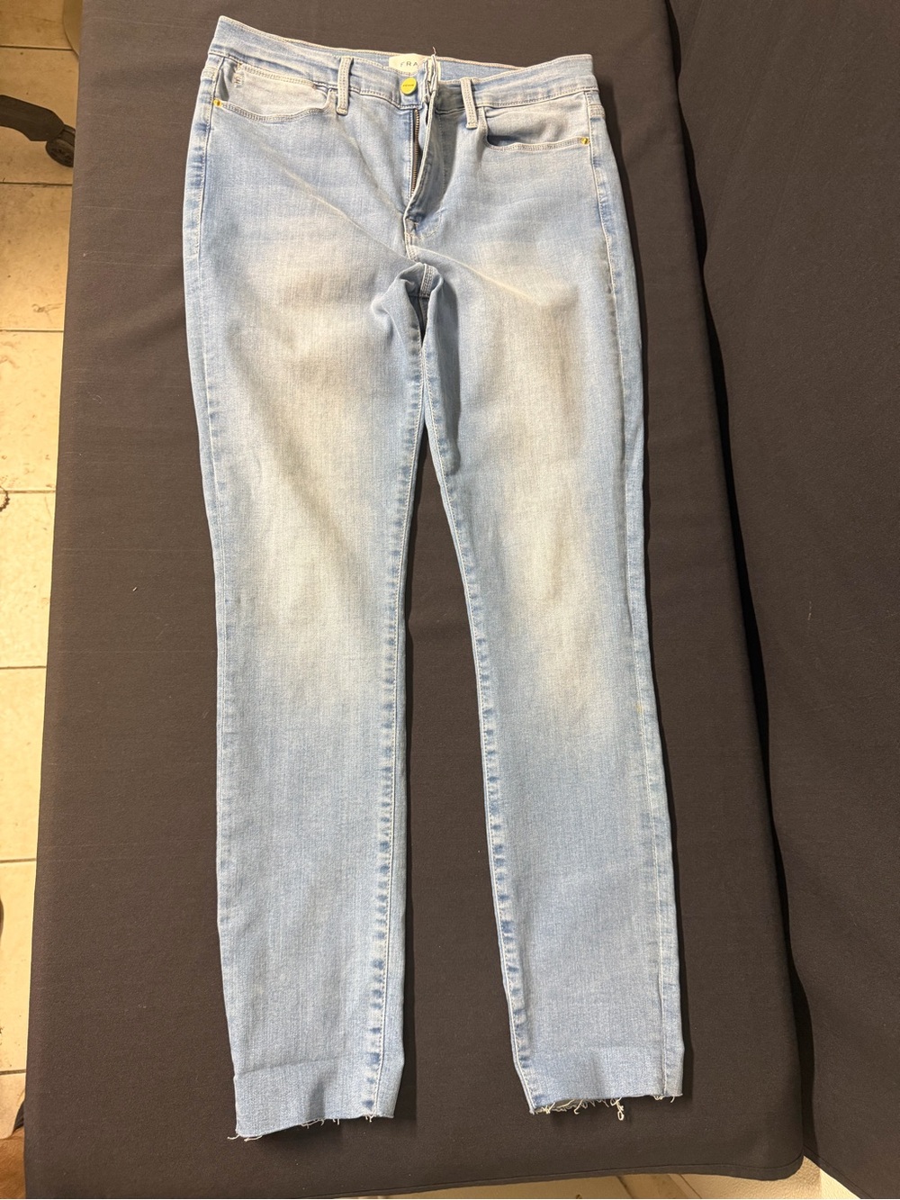 FRAME Le High Skinny Jeans Size 31 Light Wash High Rise Raw Hem Denim
